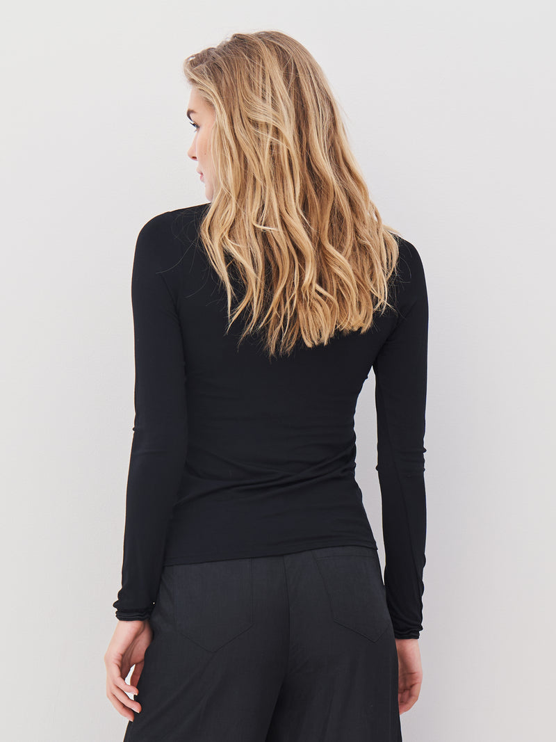 NÜ ADELE turtleneck tee Tops and T-shirts Black
