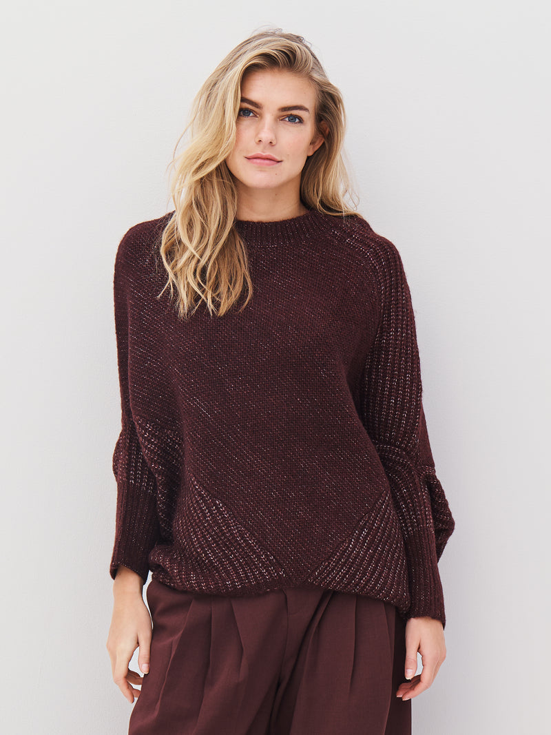 NÜ AMIA knit poncho Ponchos 789 Grape Mix