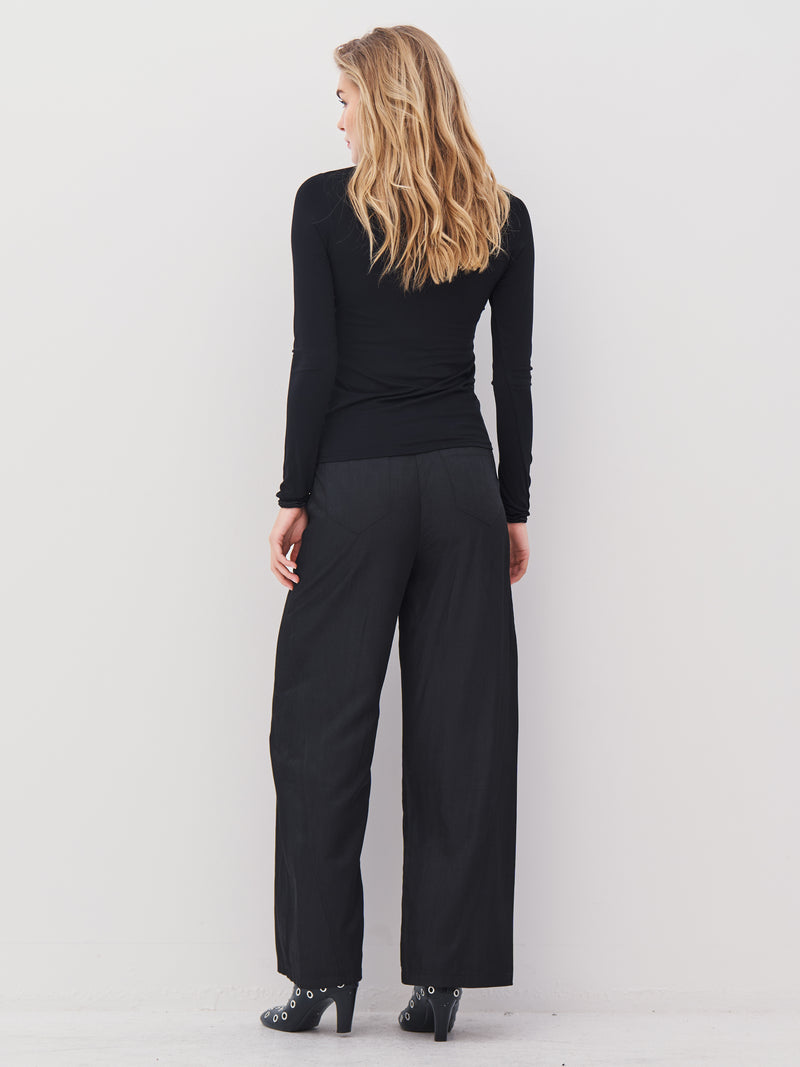 NÜ AVALON trousers Trousers Black
