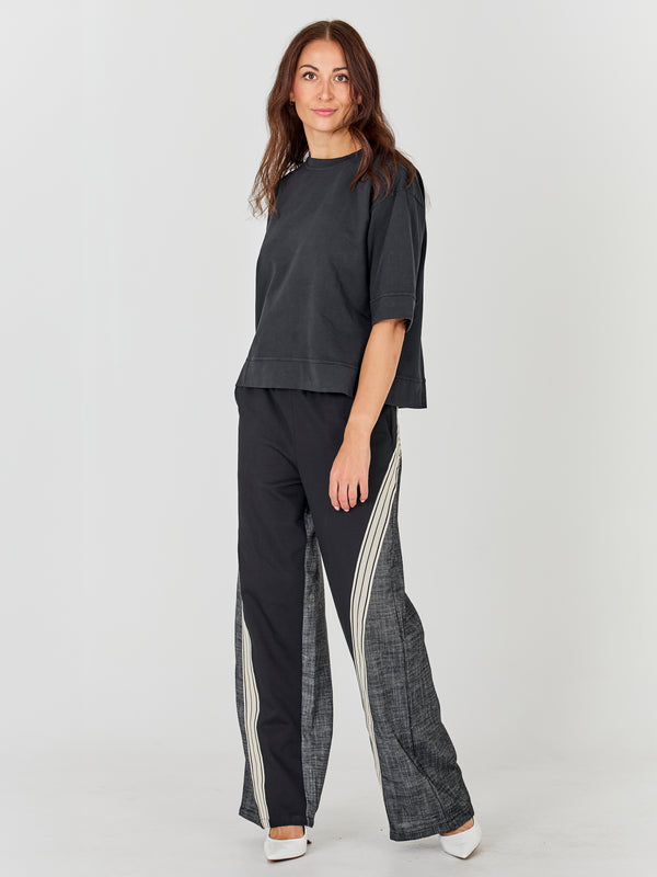 NÜ Alma Sweat Blouses Black