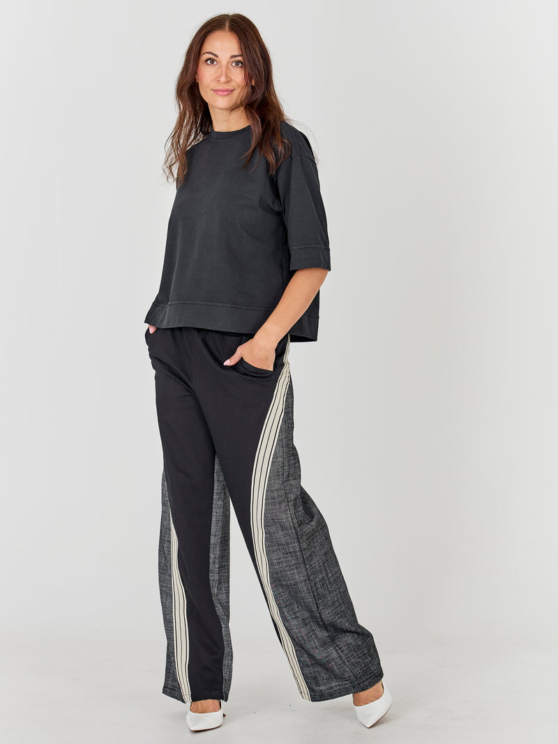 NÜ Alma Sweat Blouses Black