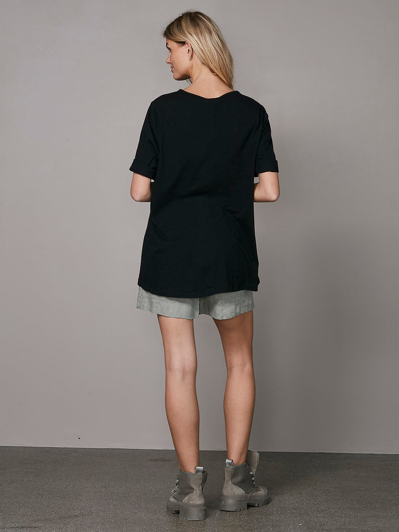 NÜ OAKLEE oversize t-shirt Tops and T-shirts Black