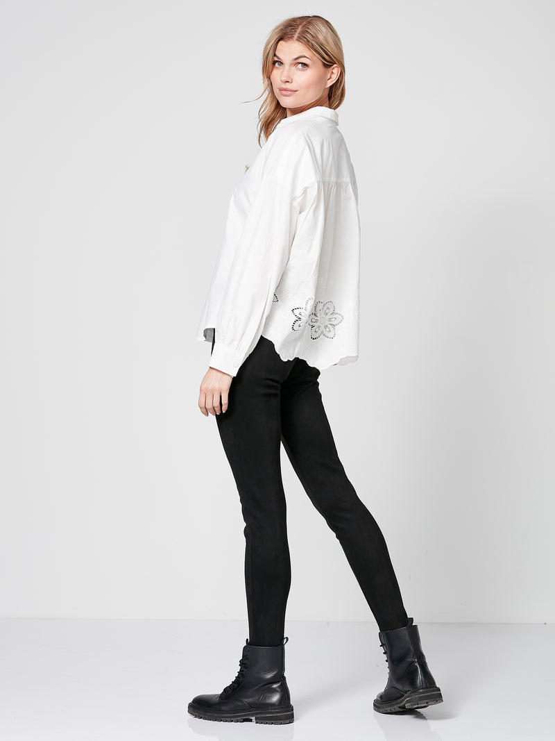 NÜ TINE shirt with embroidered details Shirts 110 Creme