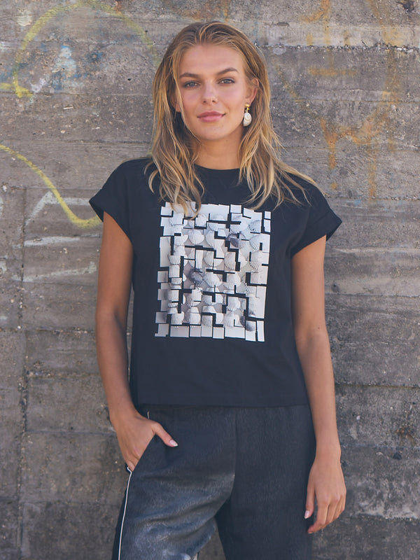 NÜ Tillie t-shirt with print Tops and T-shirts Black