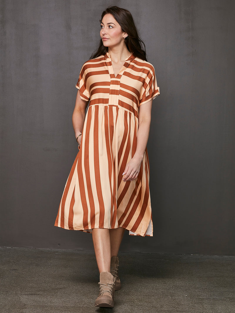NÜ Una dress Dresses 650 Apricot mix