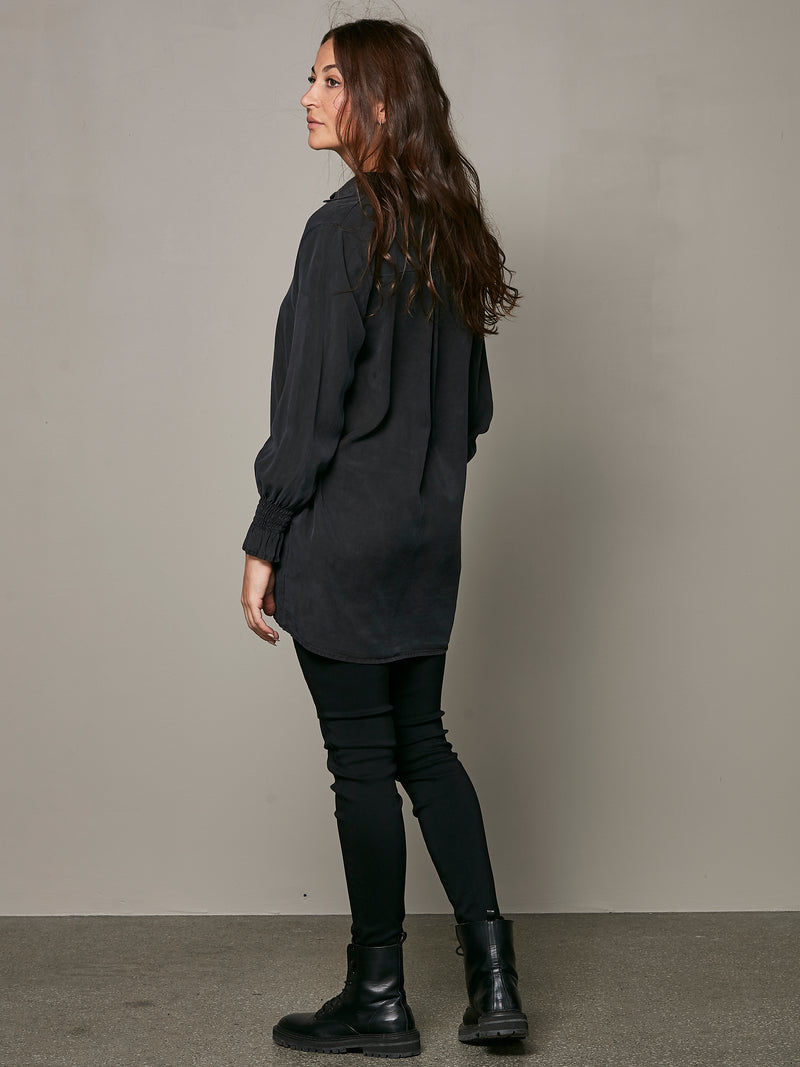 NÜ VICI tunic Tunics Black