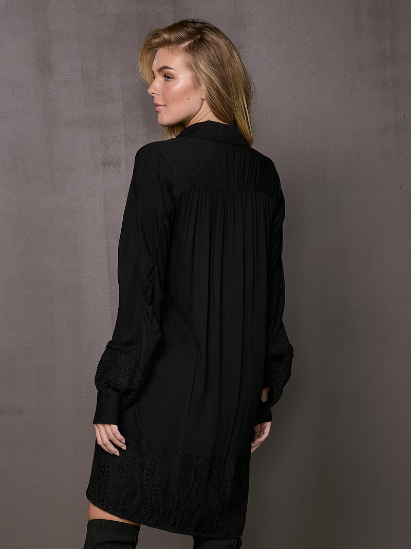 NÜ VIRA tunic Tunics Black