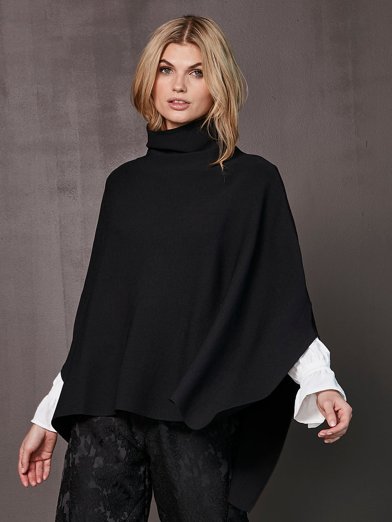 NÜ XIAO poncho Ponchos Black