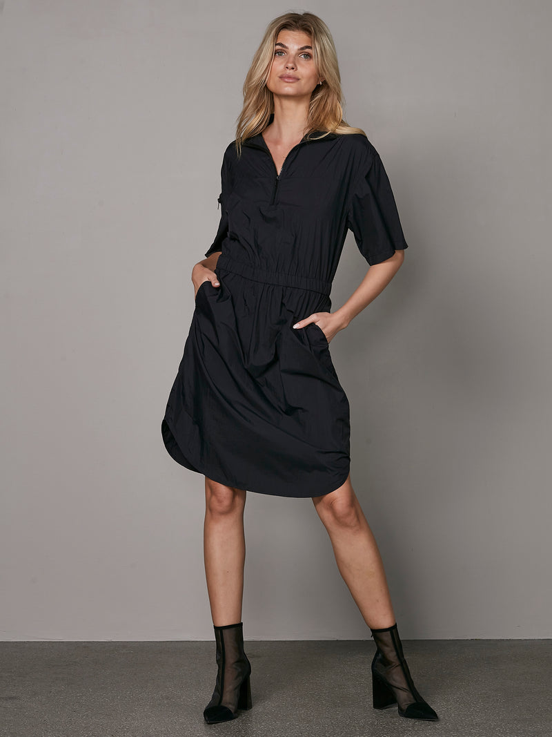 NÜ YEN dress Dresses Black