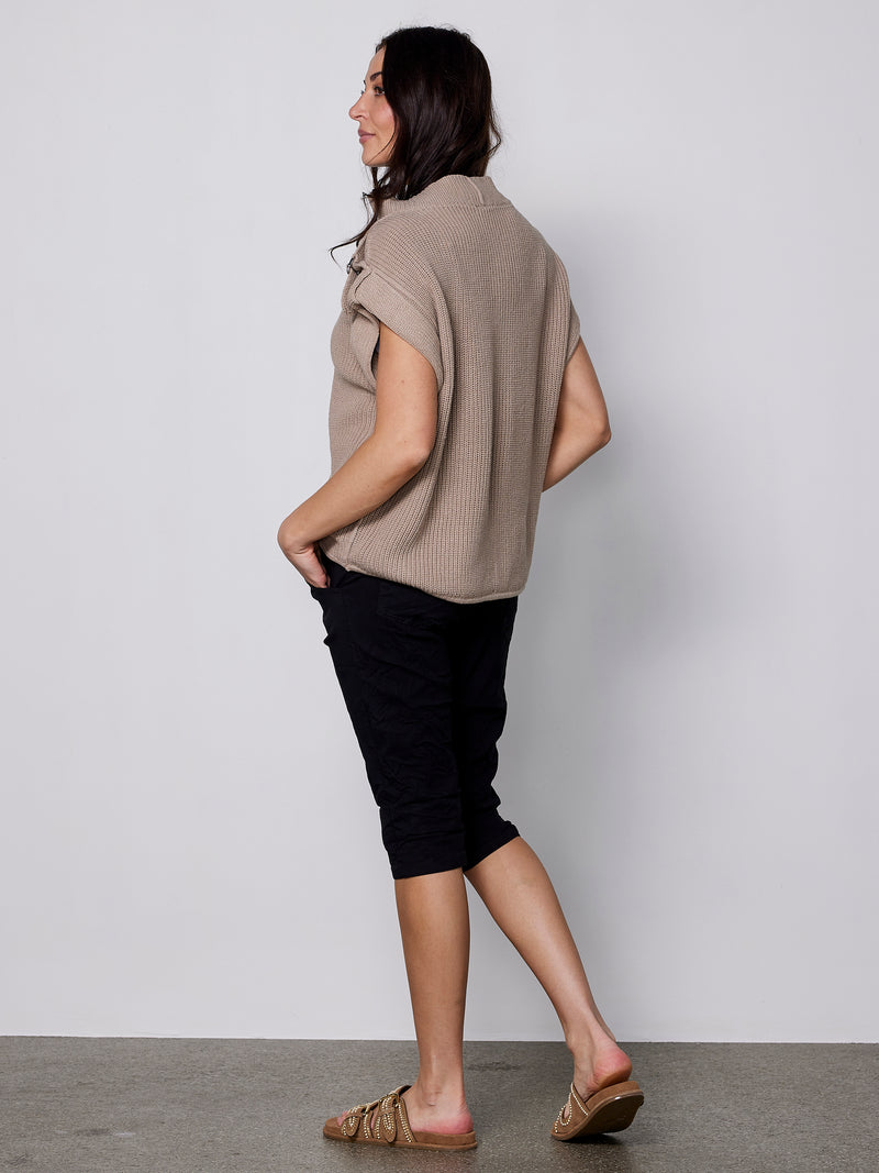 NÜ ZALMA shorts Shorts Black