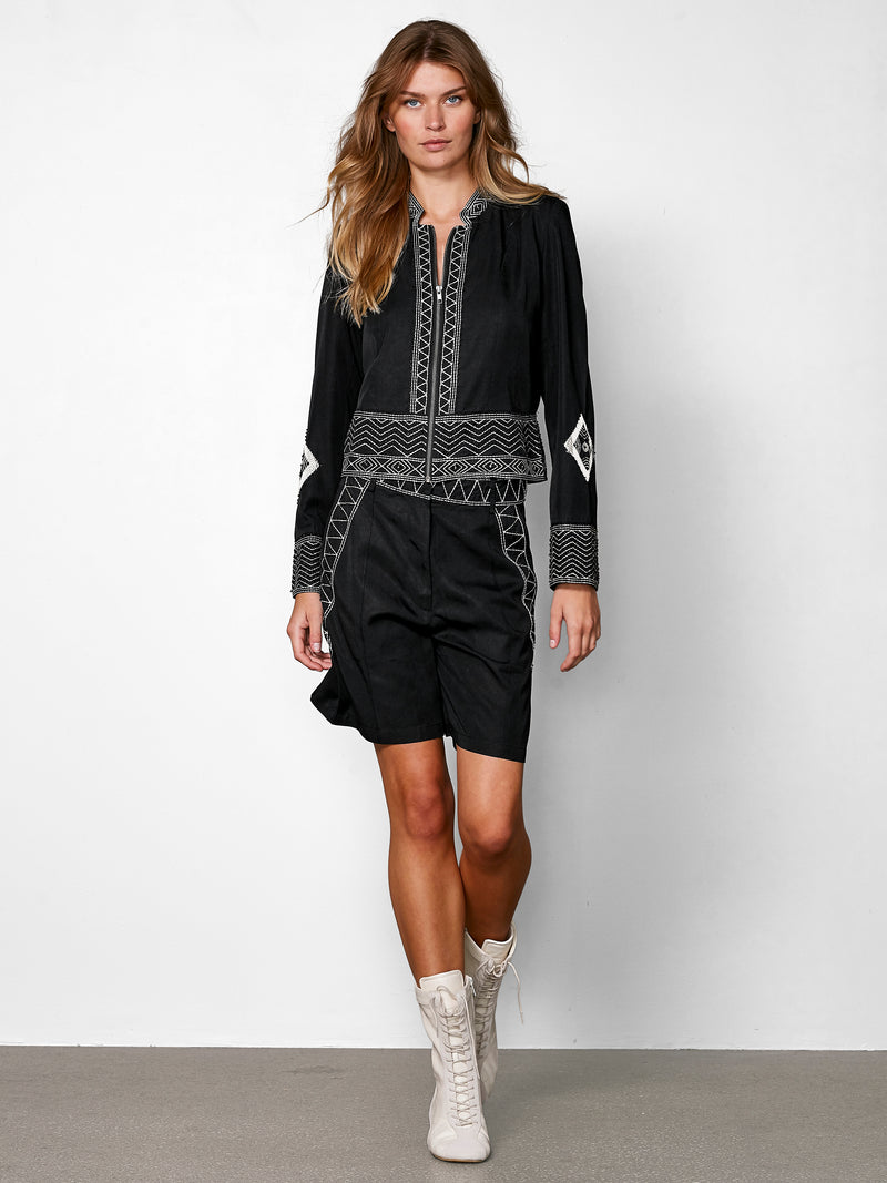 NÜ ZANNA shorts Shorts Black